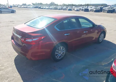 2016 Nissan Altima 2.5/2.5 S/2.5 Sl/2.5 Sr/2.5 Sv из США, поврежденный, VIN 1N4AL3AP9GN366969